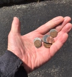 "Spare iny change"