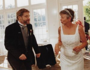 Billie and Alan boogie at their wedding